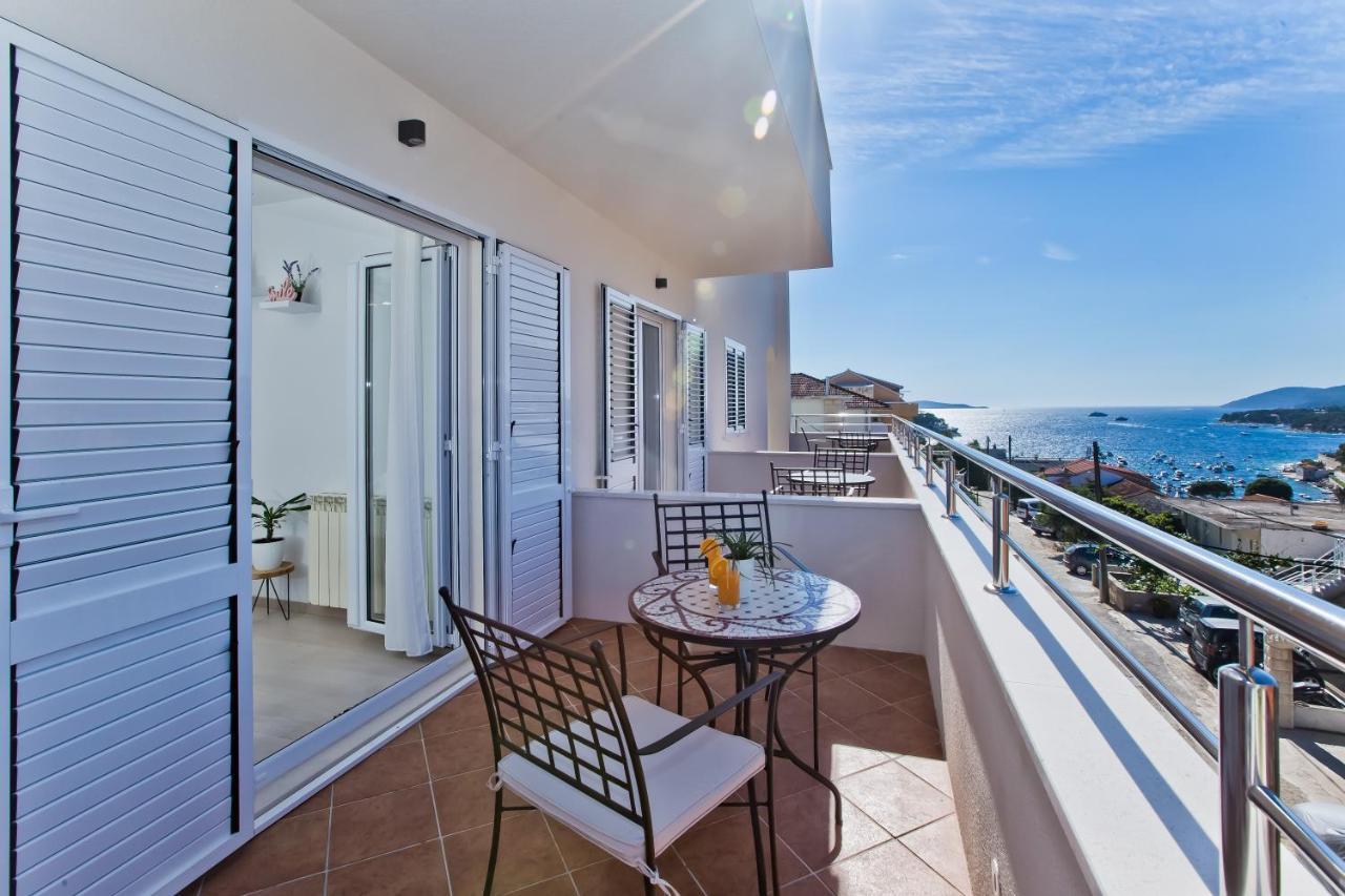 Apartments And Rooms Marija Hvar Town Exterior foto
