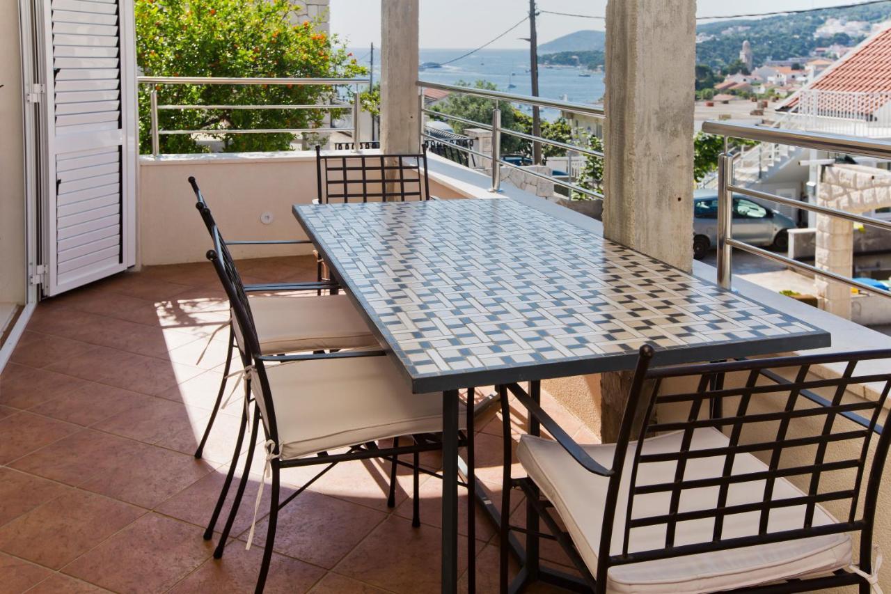 Apartments And Rooms Marija Hvar Town Exterior foto